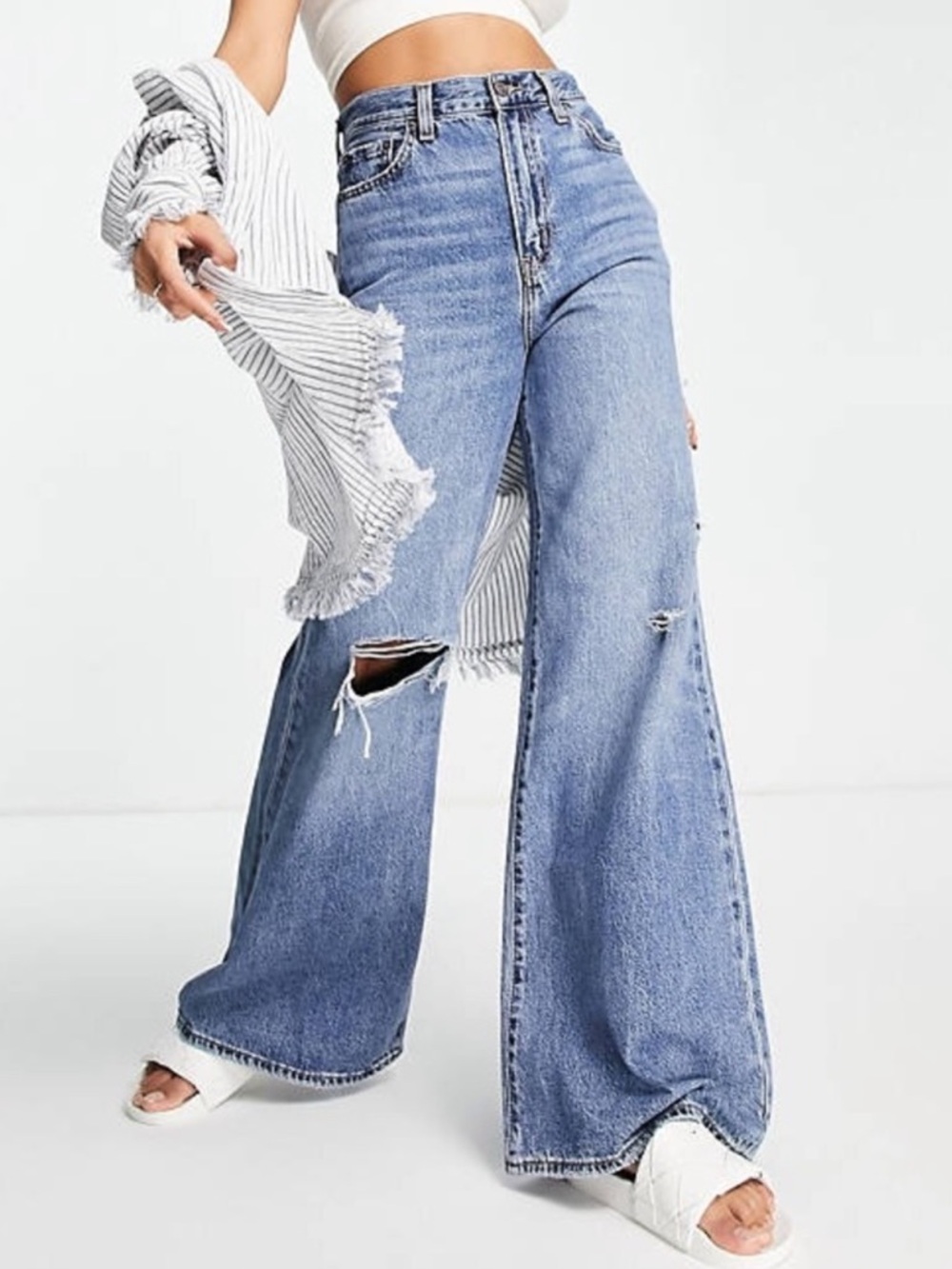 Levi’s High Loose Flare Jeans in Take Notes Size 25